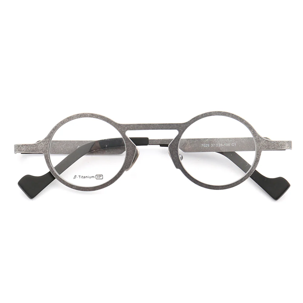 Avery | Vintage Round Titanium Eyeglasses for Men | Fashionable Womens Eyewear Frames Online - Image 4