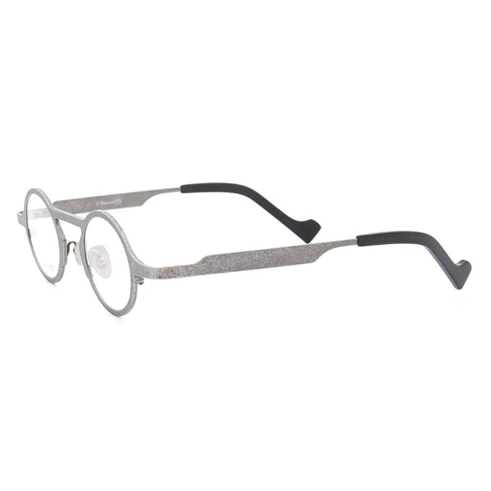 Avery | Vintage Round Titanium Eyeglasses for Men | Fashionable Womens Eyewear Frames Online - Image 5